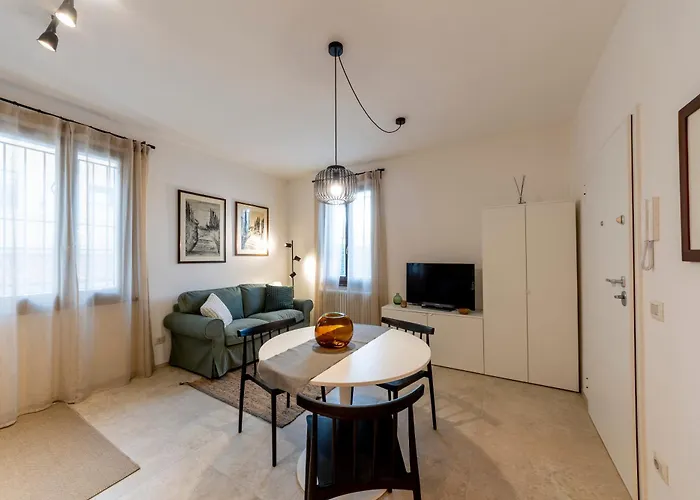 Housmart Montanara 606-2 * Vignola (Emilia-Romagna)