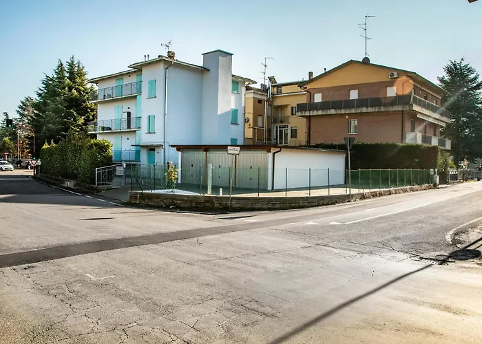 Housmart Montanara 606-2 *